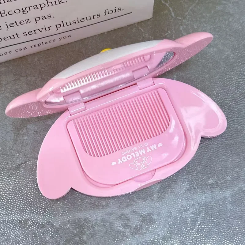 مرآة جديدة قابلة للطي من My Melody and Cinnamoroll مع مشط، مرآة مكياج كرتونية لطيفة، مرآة مدمجة محمولة لهدية السفر والمحفظة