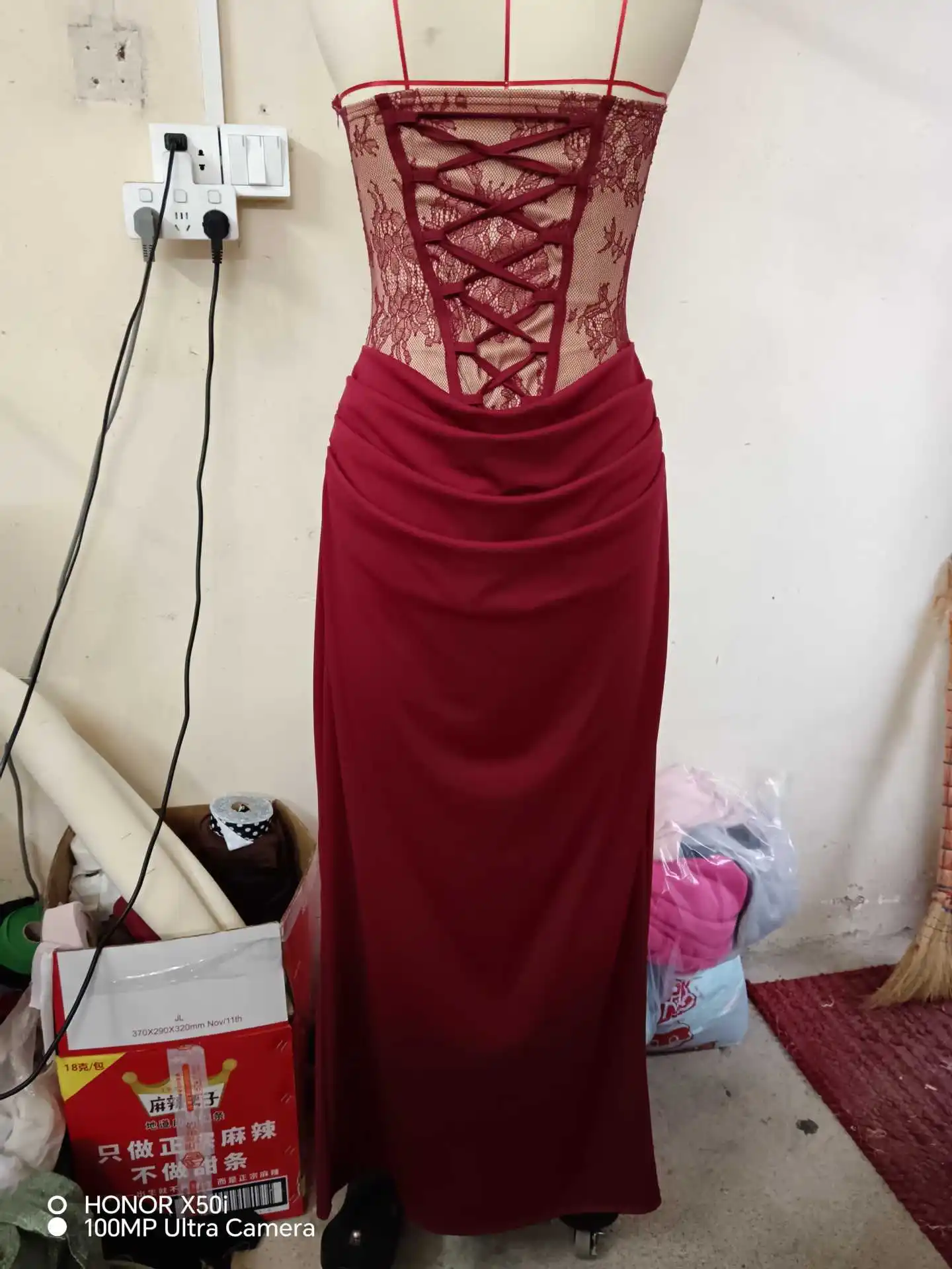 Trägerloses Spitzenkorsett-Maxikleid im Meerjungfrauenstil für Damen, drapiertes formelles Abendkleid für Partys – Detail 14