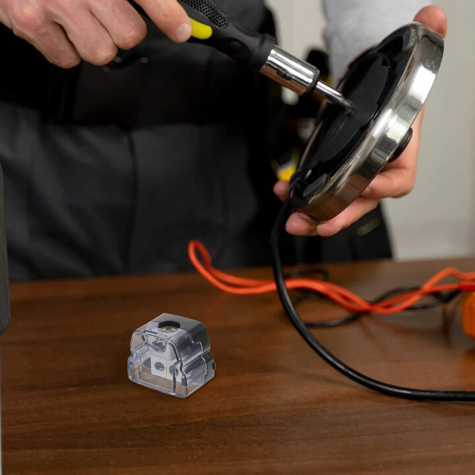 

Car Audio Power Distribution Block 4Ga Input 8Ga Output Universal Splitter For Vehicle Amplifier Ground Cable Dual Connection