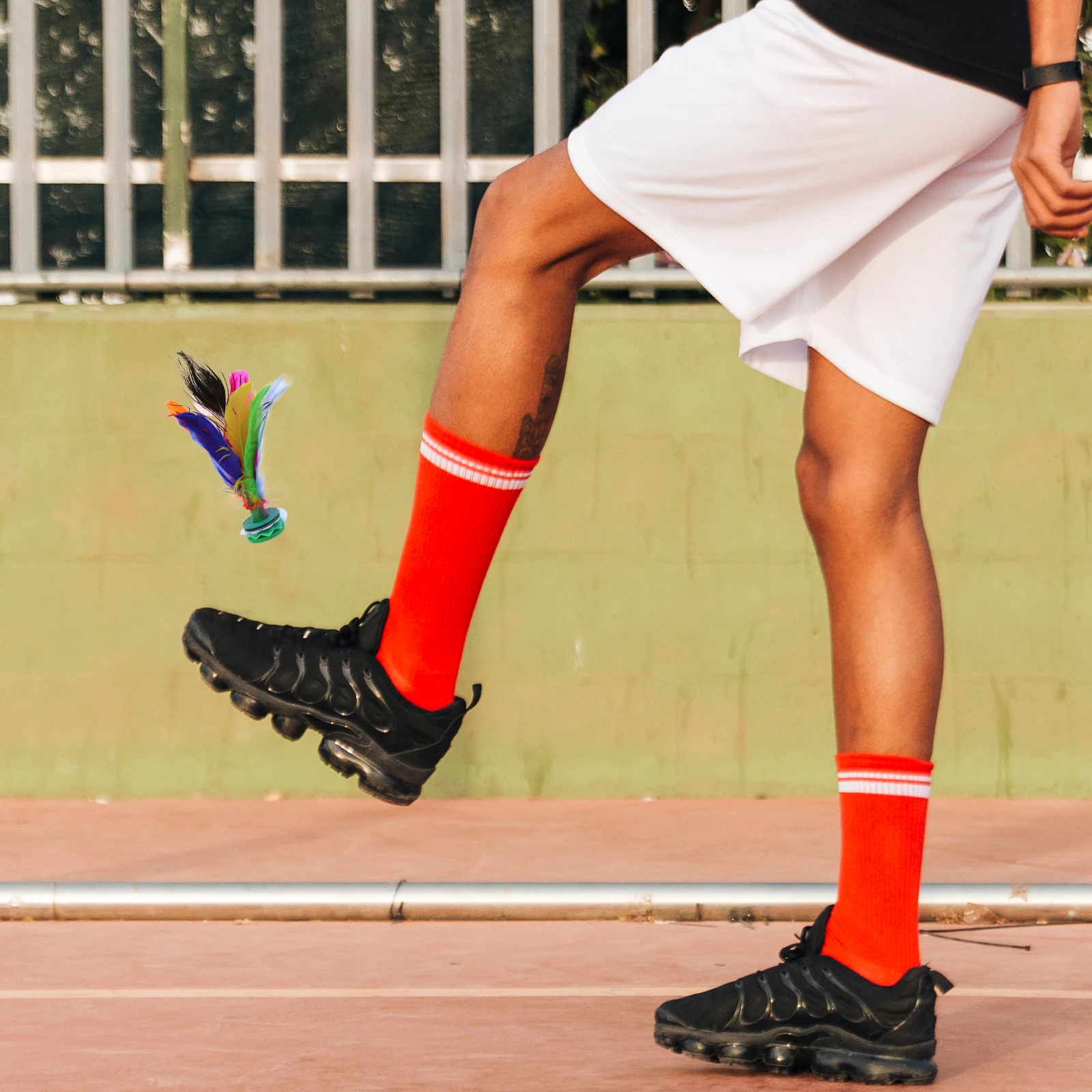 

2pcs Shuttlecock Construction Strong Materials Suitable All Ages Enhances Coordination Elegant Plume Design Versatile