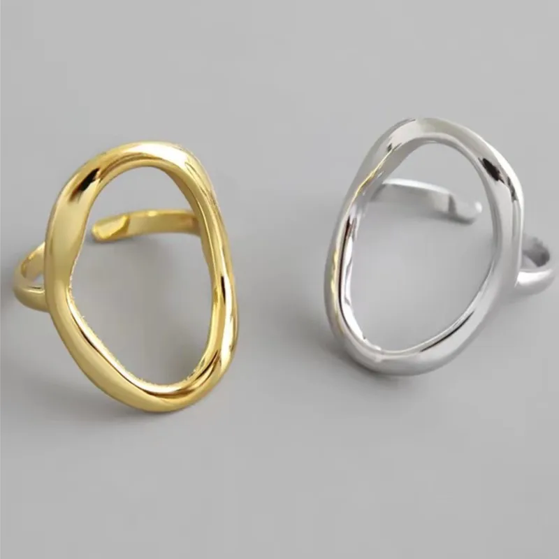 Fashion Silver Color Smooth Irregular Oval Rings for Women Men Simple Geometric Golden Couple Rings Jewelry Accessories