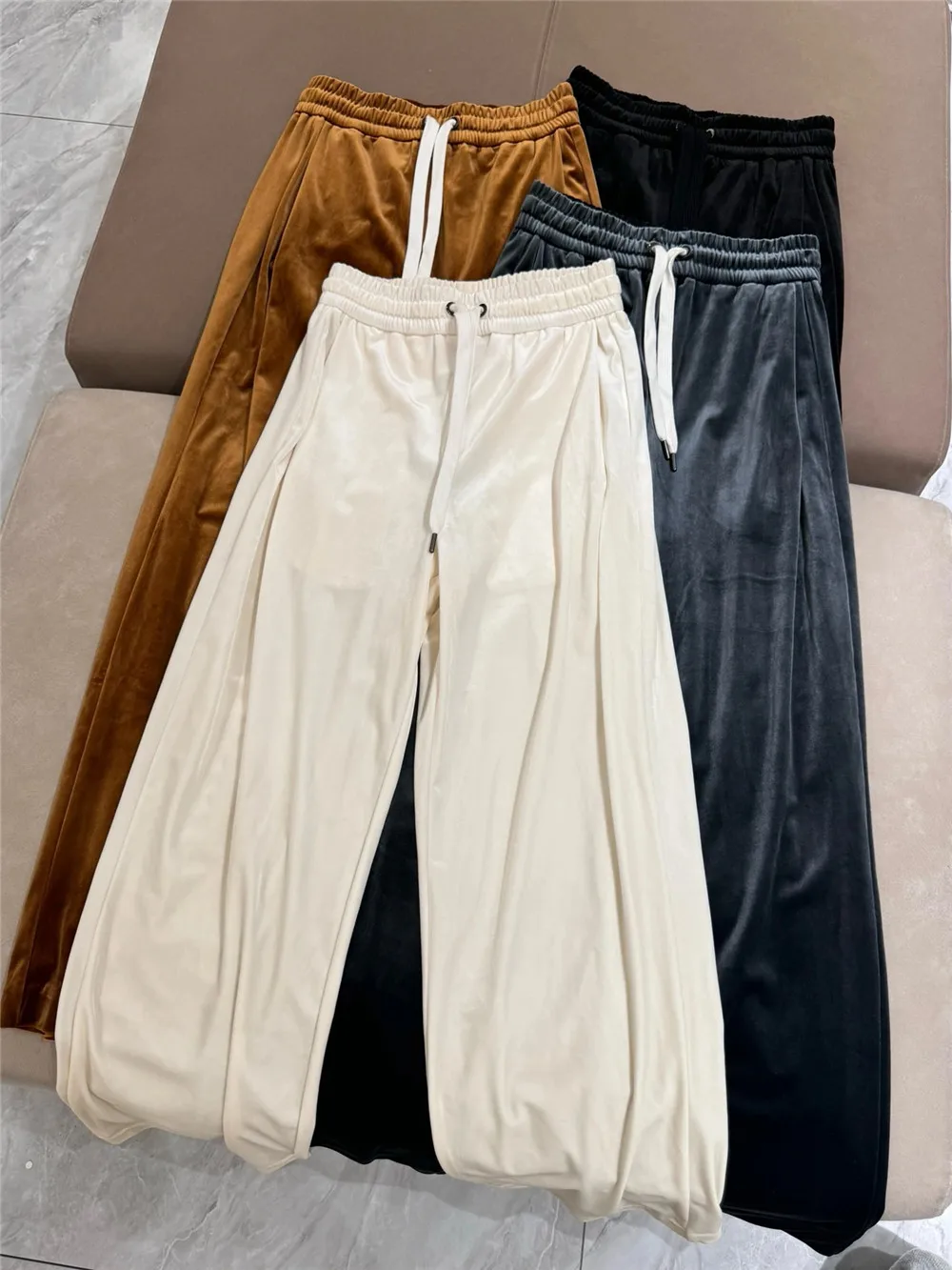 24 Autumn Winter Women\'s Velvet Beading Elastic Waist Straight Wide-Leg Pants