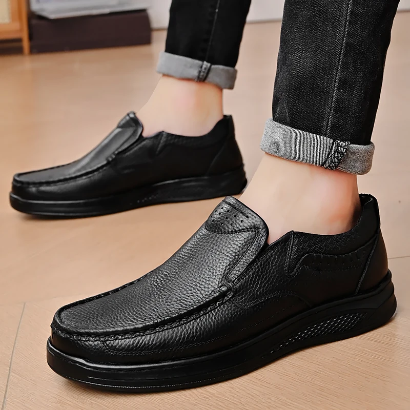 WAERTA oryginalne skórzane buty męskie mokasyny miękka skóra bydlęca ręcznie robione buty w stylu casual nowe obuwie męskie czarne wsuwane Zapatos Hombres