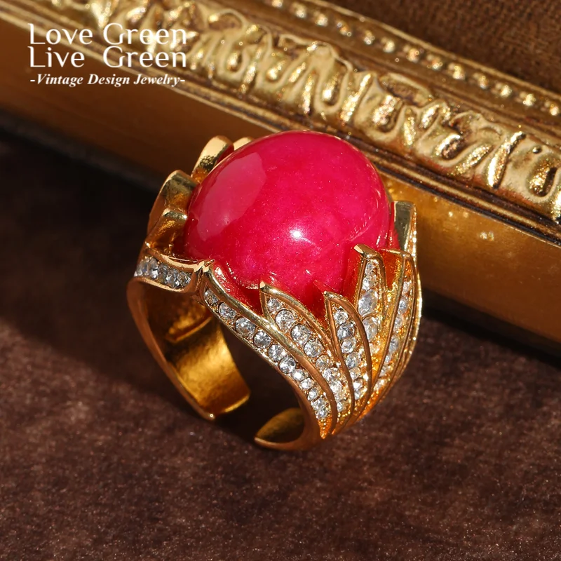 

Vintage Red Stone Rings Wing For Women Elegant Gold Color Adjustable Accessories Luxury Jewelry Quality Designer Gifts Wedding