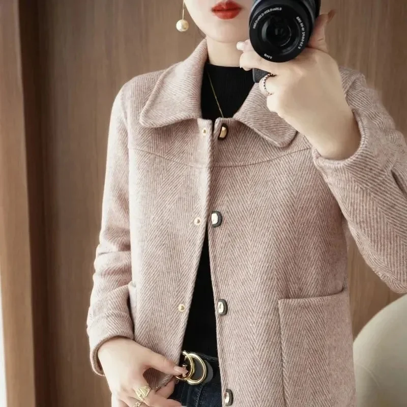 2025 Winter Woolen Coat Women's Small stature Autumn Winter New Slim Fit and Lightweight Versatile Fashion Short Woolen Jacket