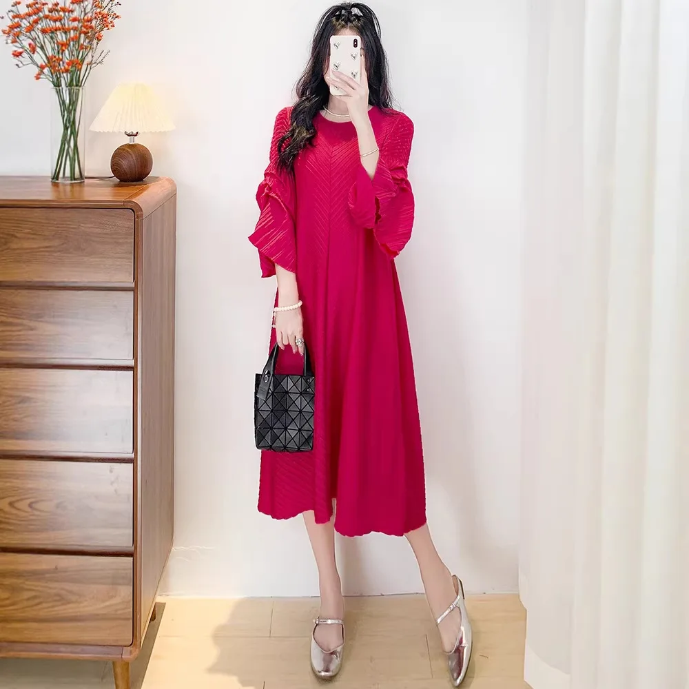 

Плиссированное платье Miyake 2026: Новинка весенней коллекции, однотонное, повседневное, элегантное, свободного прямого кроя, удобное, тонкое.