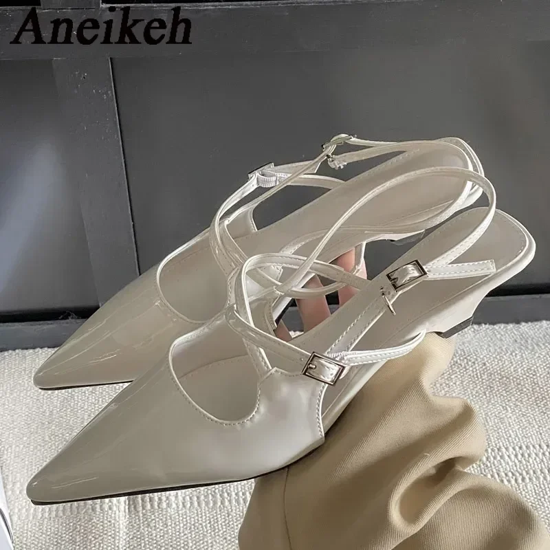 Aneikeh ฤดูร้อนใหม่แฟชั่น Pointed Toe เซ็กซี่เงิน Slingback ผู้หญิง Luxury Med Heel รองเท้าแตะปั๊มงานแต่งงาน Zapatos Mujer