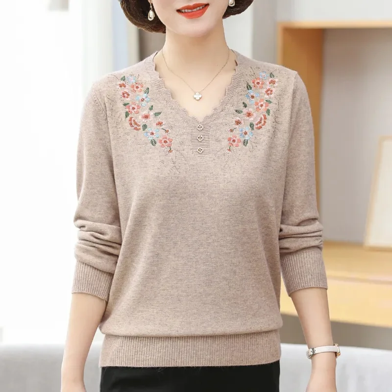 New Autumn Sweater Women Long-Sleeved Middle-aged Mother's Casual V-neck Knitted Sweater Bottom Pullovers Female Knitwear Tops