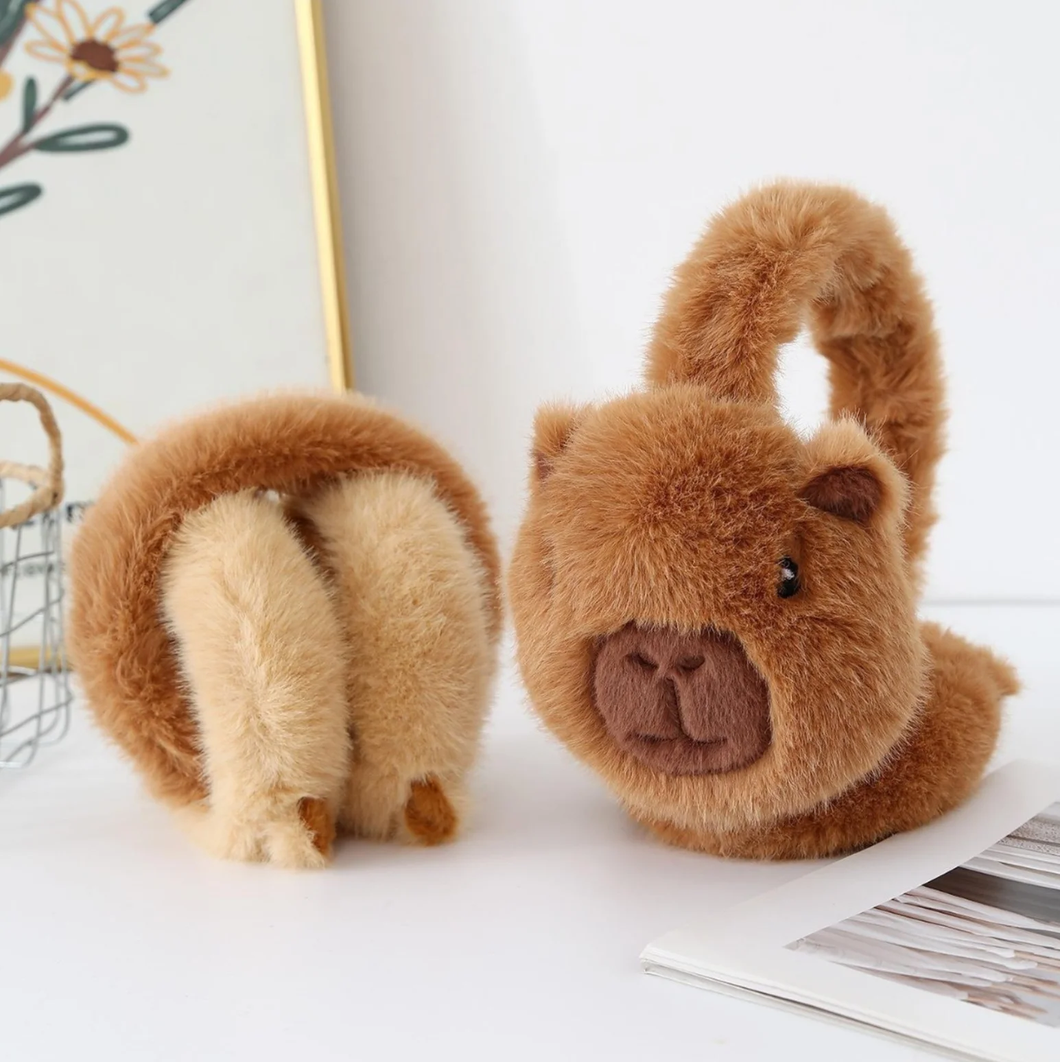 Cute Capybara-Shaped Earmuffs, Thick Plush, Windproof and Warm, Essential for Autumn and Winter Outings, Warm and Windproof Ear Protection, Holiday Gift