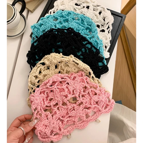 Imagen 2 del producto Jersey tejido con flores huecas de ganchillo a mano japonés para mujer, gorro decorativo con colgante de cuentas de estilo étnico para primavera y verano