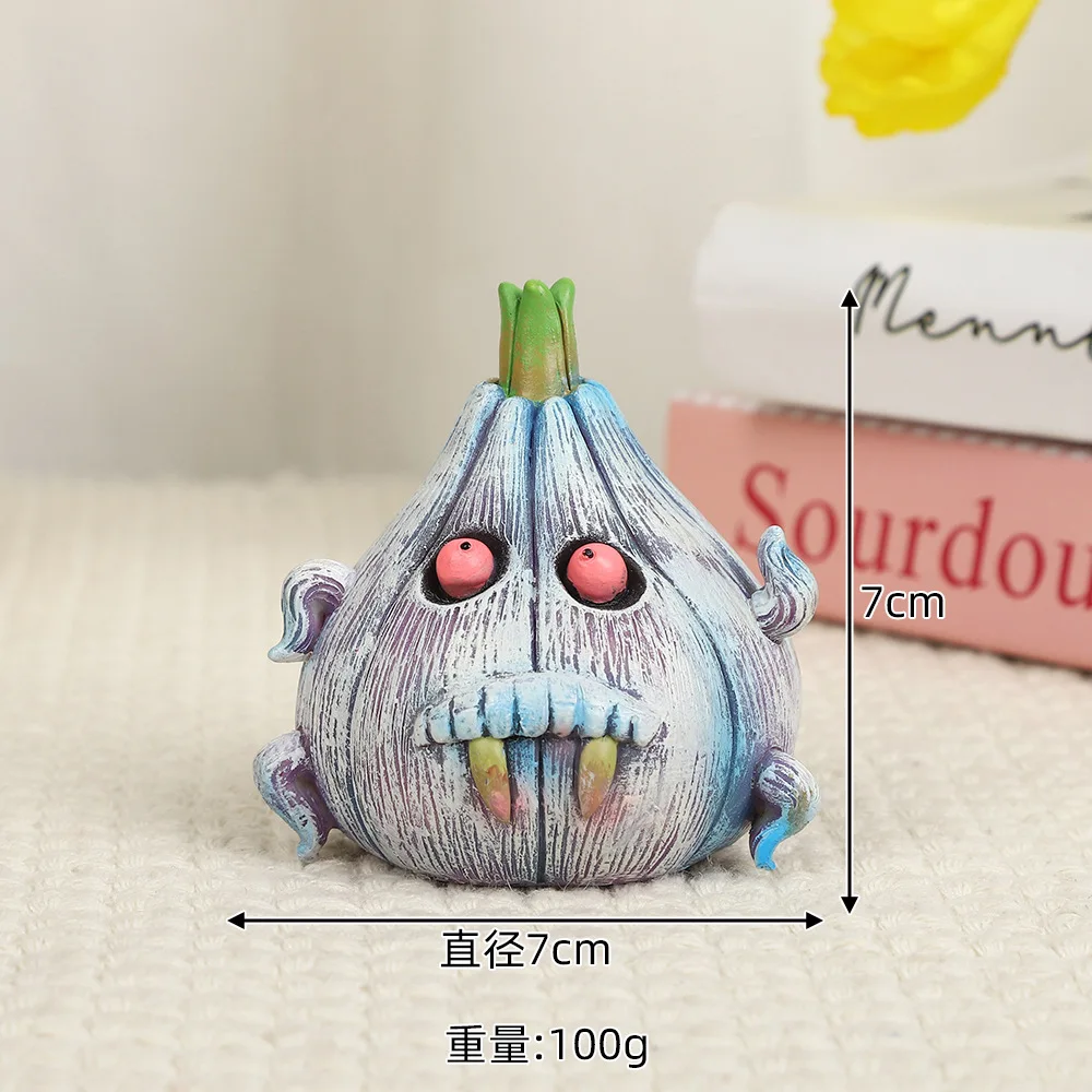 

Garlic Vampire Novel Fun Resin Sculpture Statues Home Living Room Desktop Craft Decorations Perfect Choice for Halloween Gifts