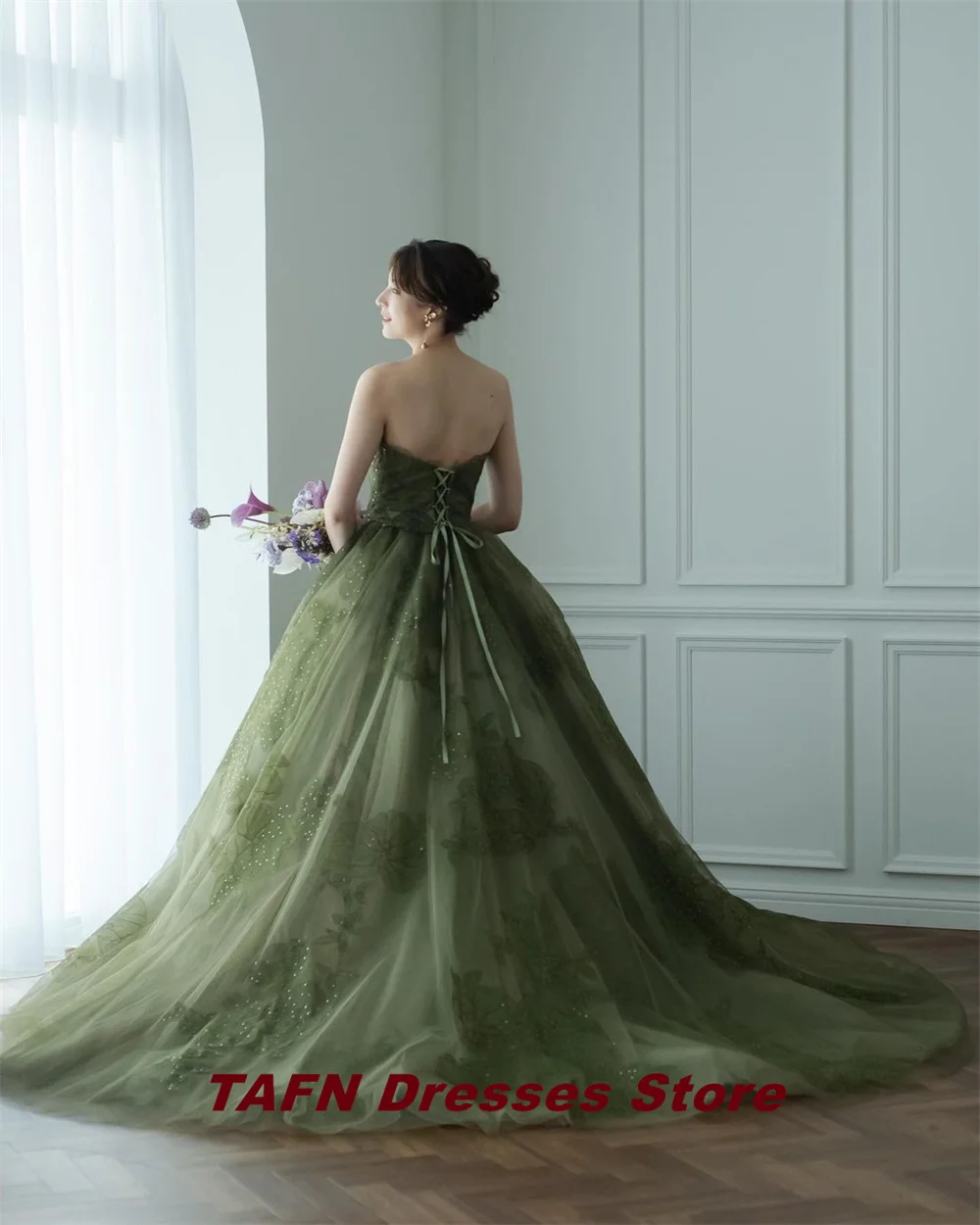 TAFN Pine Green Luxury Wedding Dresses Strapless A-line Ball Gown ウェディングドレス Sleeveless Bridal Gown Sweep Train Lace-up