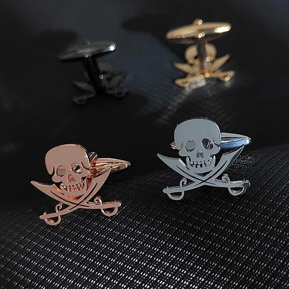 Gemelos de calavera de acero inoxidable para hombres, gemelos de esqueleto de doble cuchillo gótico, accesorios de joyería, regalo de cumpleaños para novio