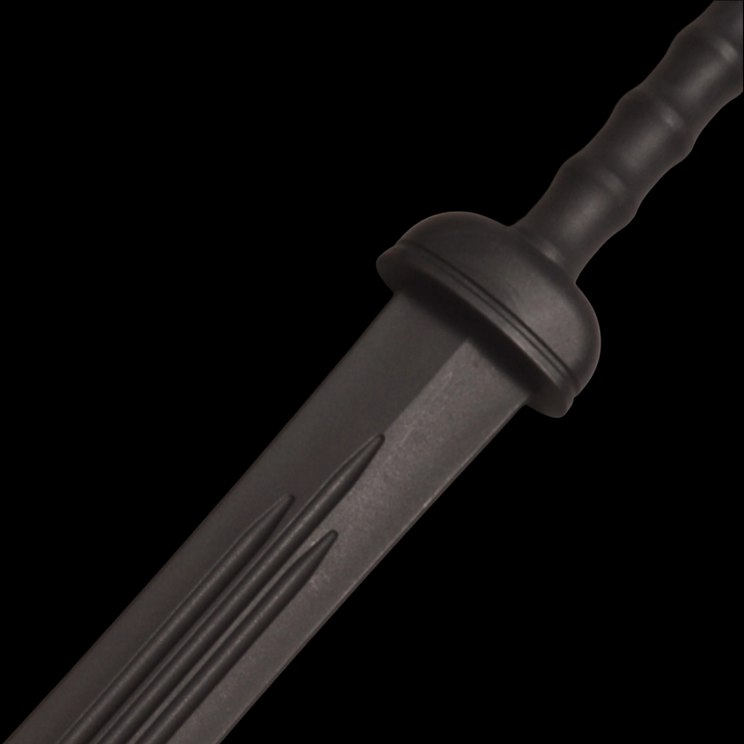 32インチローマンソード、黒刃、プラスチック素材、ロールプレイング、一体型デザイン、トレーニングソード、コレクションに不可欠