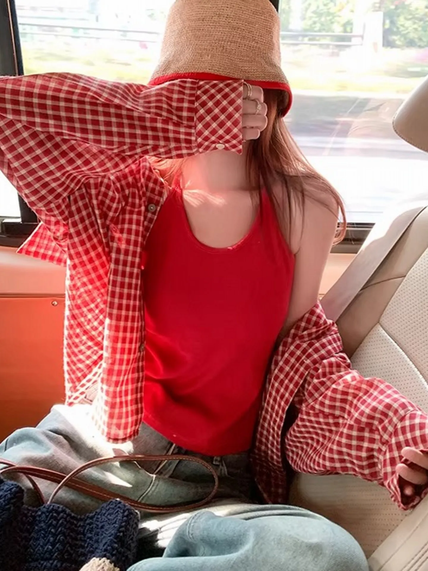 

Красная клетчатая рубашка с защитой от солнца, женская летняя тонкая новая свободная верхняя одежда в непринужденном стиле, верхняя одежда с длинными рукавами, модная верхняя одежда в корейском стиле