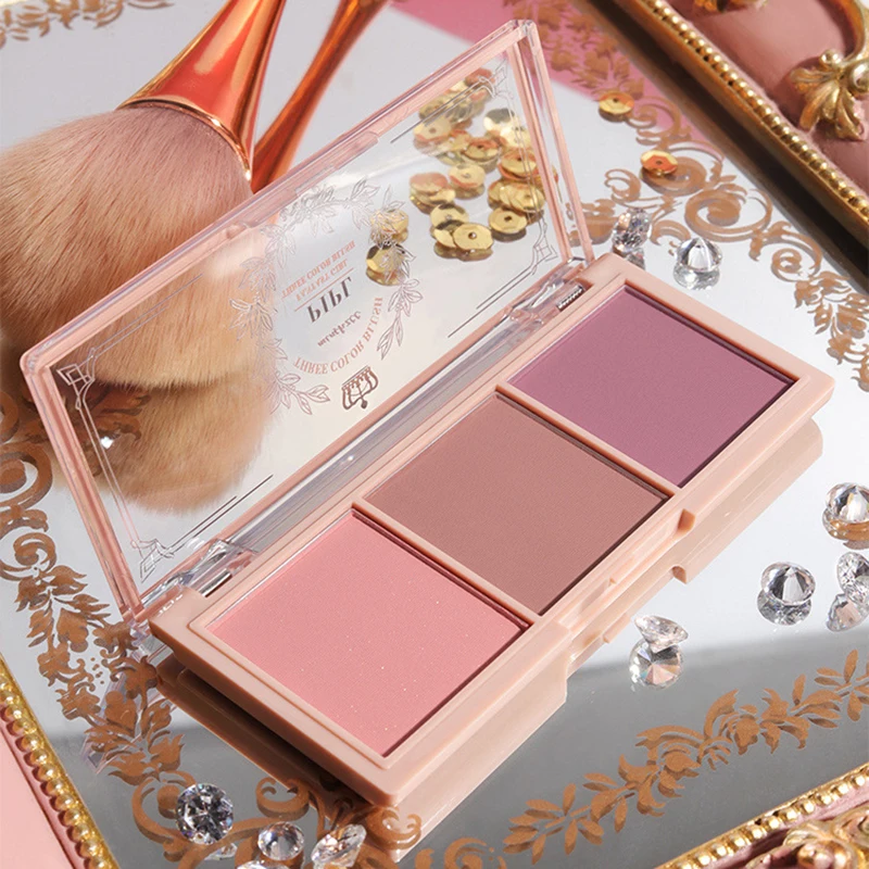Blush a tre colori Resa cromatica naturale Polvere delicata non volante Trucco viso naturale Matte Peach Rouge Contour Shadow Palette
