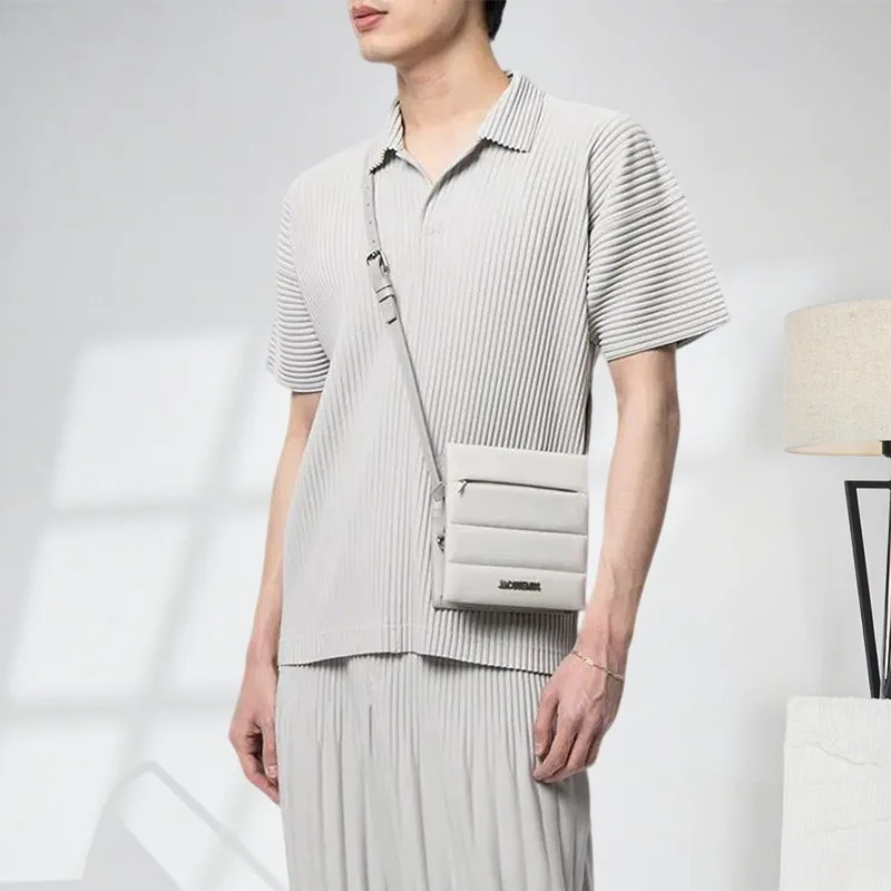 

Miyake Japanese Pleated Simple Men's POLO Shirt Loose Lapel Versatile Casual Short-sleeved T-shirt Business Men's Clothing