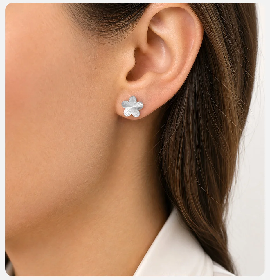 Vnox Trendige Strukturierte Blumen-Ohrstecker für Damen, Edelstahl, vergoldet, mit Schraubverschluss, Blumen-Ohrringe, Alltagsschmuck – Detail 3