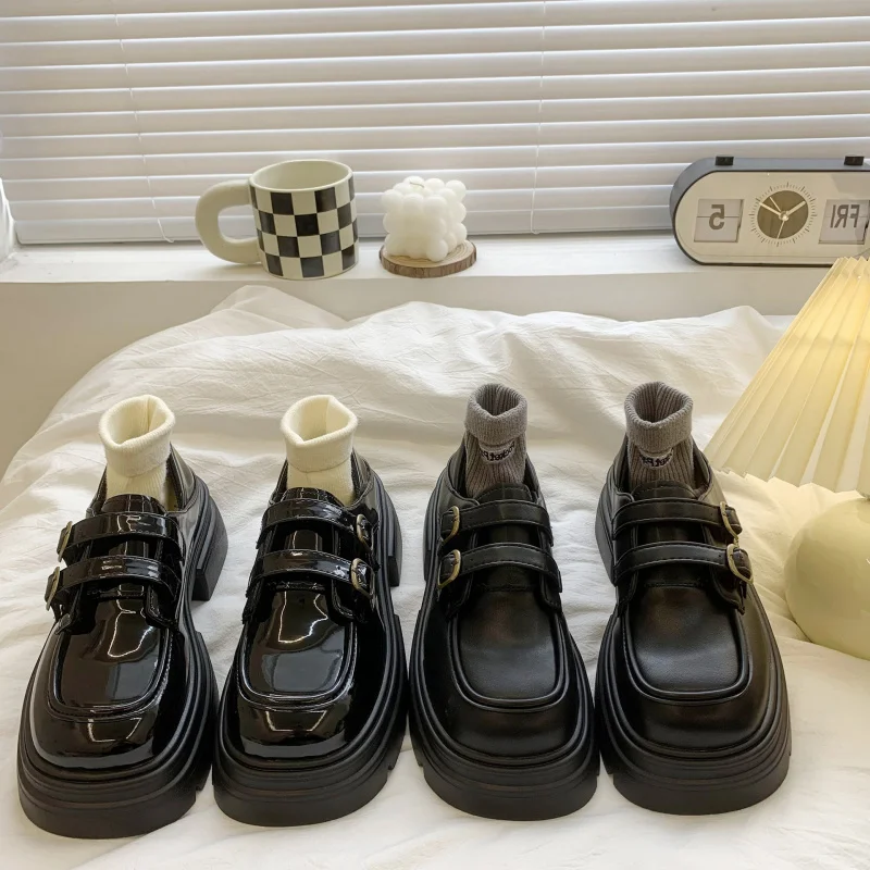 

Новые черные женские лоферы 2023 года, двусторонние слипоны на мягкой подошве, британская ретро-платформа на массивной подошве, универсальные повседневные модельные туфли