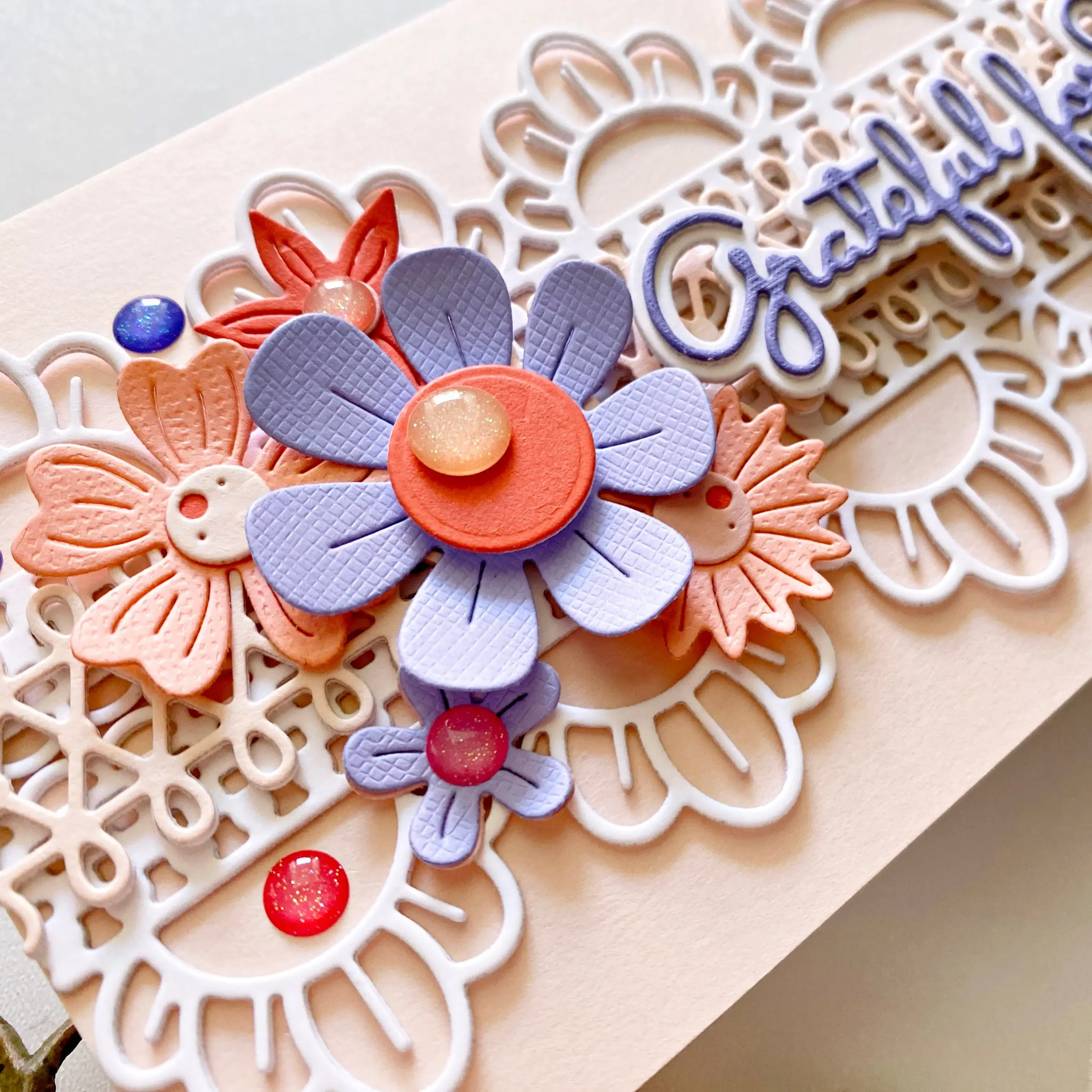 Cutting Dies Scrapbook Diary Decoration Stencil Embossing Template DIY Greeting Card Handmade Swirl Background