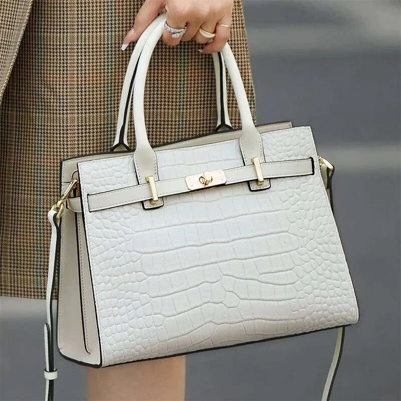

Luxury Bag Hot ZOOLER Fashion Woman Bag Full Genuine Leather Shoulder Bags For Businesswomen Real Cow Handbags Purses Bolsa Femi