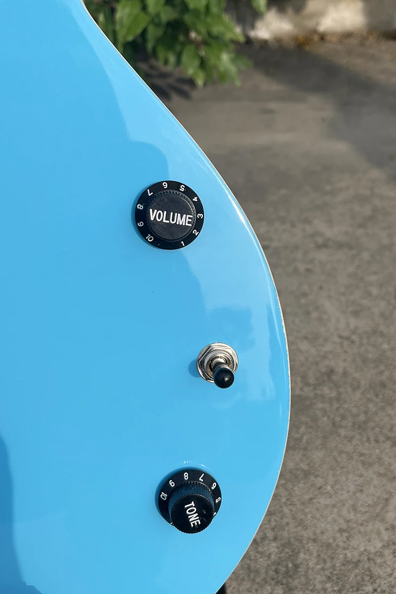 جيتار كهربائي على الطراز الصوتي مع التقاطات HB يمكن أن يلعب الصوت الكهربائي #4