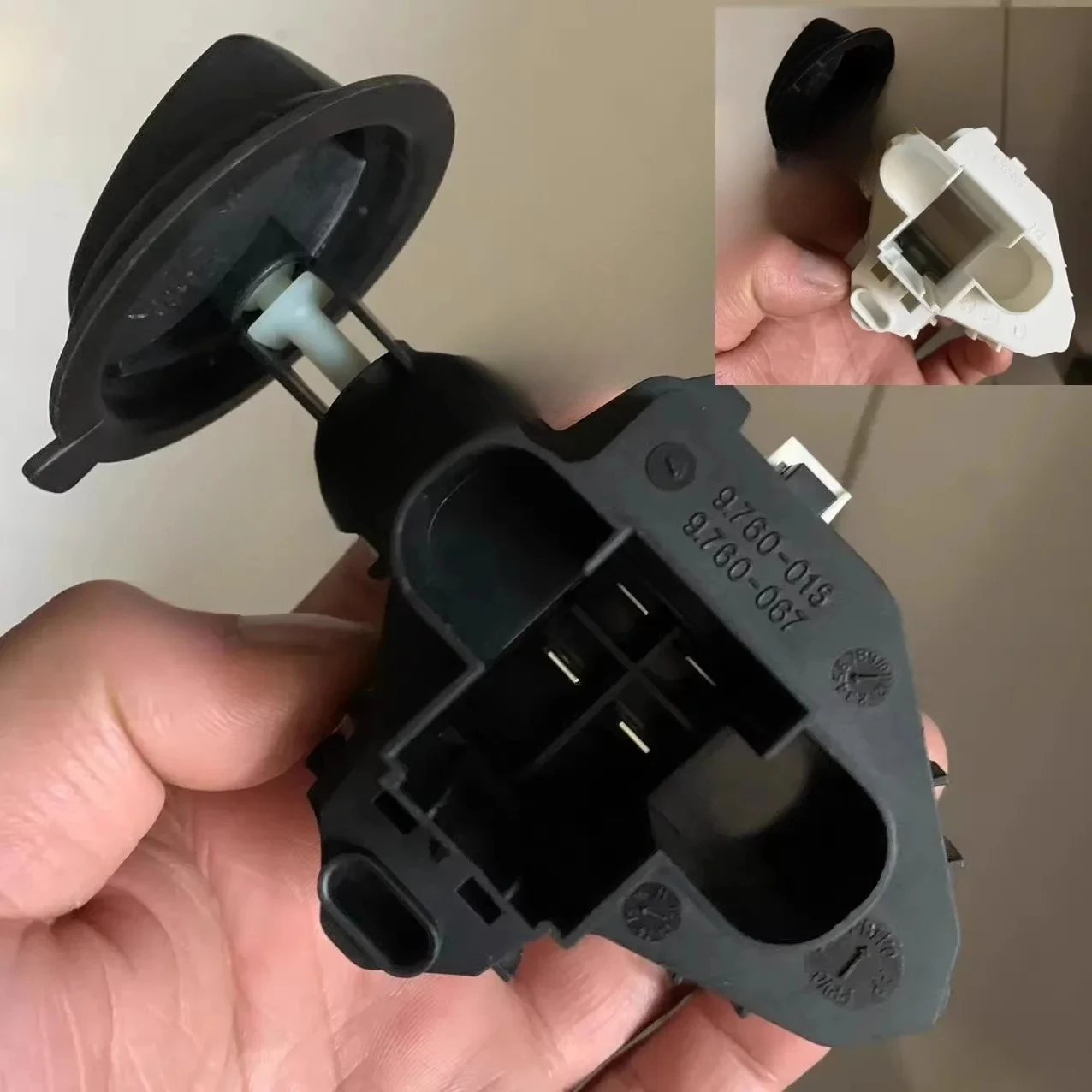 Botão de Início/Parada Branco com Micro-Movimento para Máquinas de Limpeza e Lavagem Automotiva Karcher Séries K2 e K3