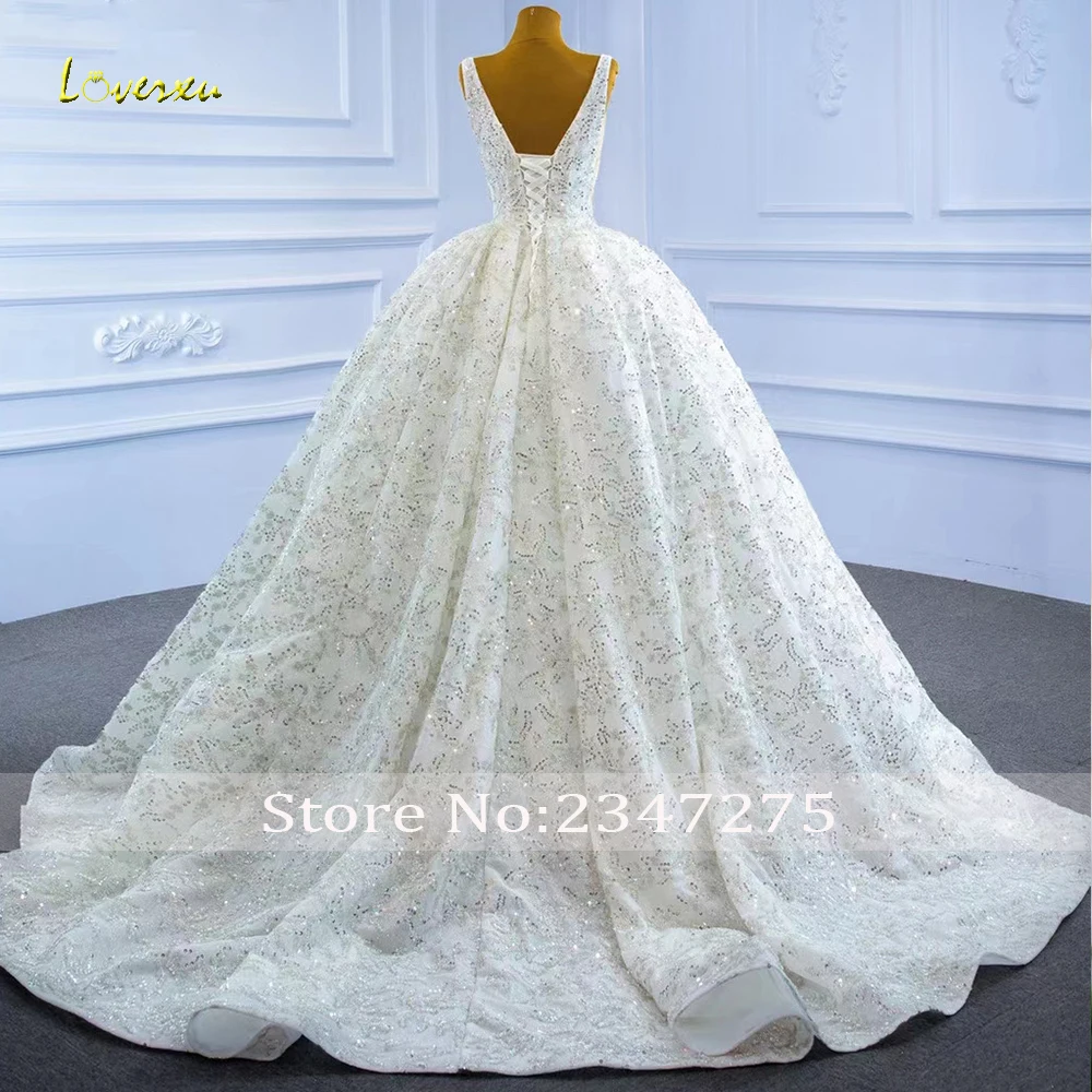 Loverxu Ball Gown Shinny Wedding Dresses V-Neck Sleeveless Robe De Mariee Lace Sequined Lace Up Princess Custom Made Bridal Gown