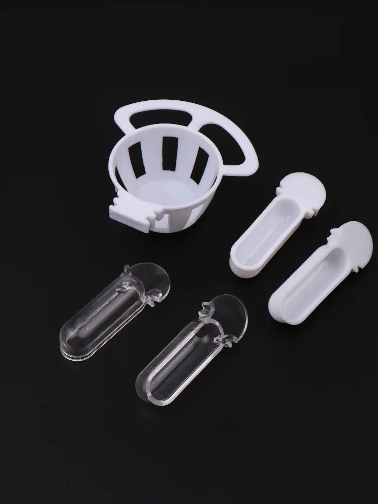 Tasse alimentaire en plastique pour petits oiseaux, plateau à œufs, boîte d'alimentation pratique pour pinson canari, oiseaux de petite taille, 4 pièces
