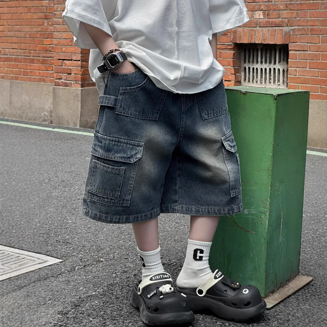 

2025 Summer New Children's Multi Pocket Workwear Denim Shorts Boys' Loose Five Quarter Denim Mid Pants
