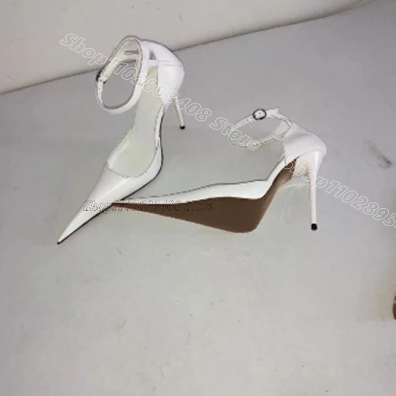 الأبيض أشار تو الكاحل مشبك الصنادل الصيف الضحلة غطاء الكعوب حفلة تصميم غير رسمي للنساء مثير الصنادل Zapatos Para Mujere #2