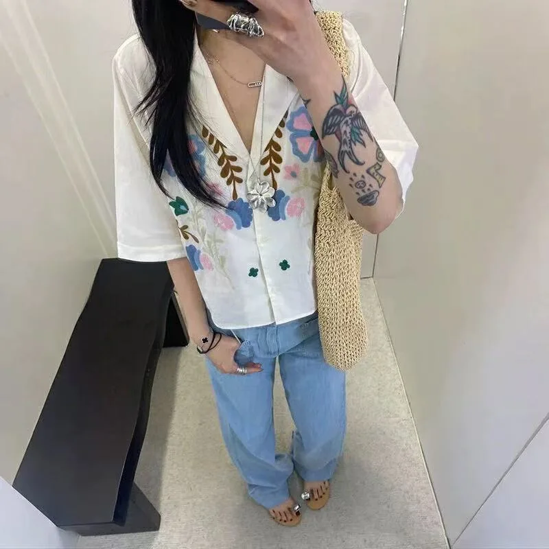2025 shirt fashion summer new sweet ageing childish embroidery cute flowers lapel loose cotton T-shirt