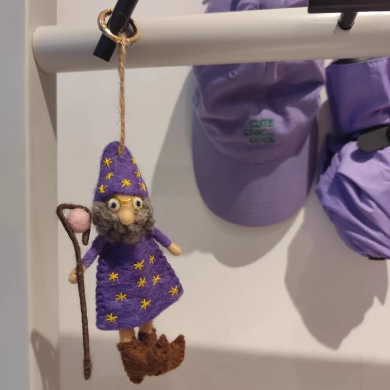 

Cute And Attractive Handmade Woolen Hat Popular Purple Magic Spell Keychain An Excellent Ins Gift Bag Hanger Car Hanger.