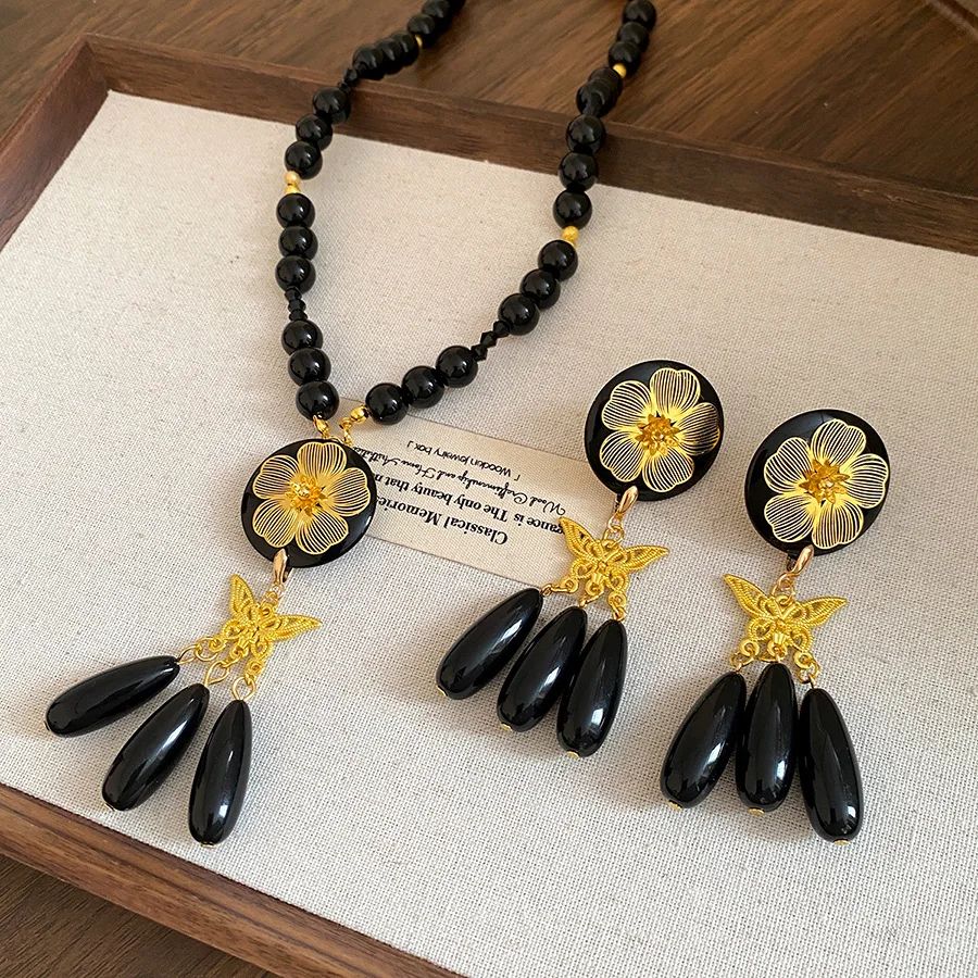 New Exaggerated Design Large Flower Pendant Tassel Necklace Earring Dignified Atmospheric Women Dinner Party Jewelry Accessories