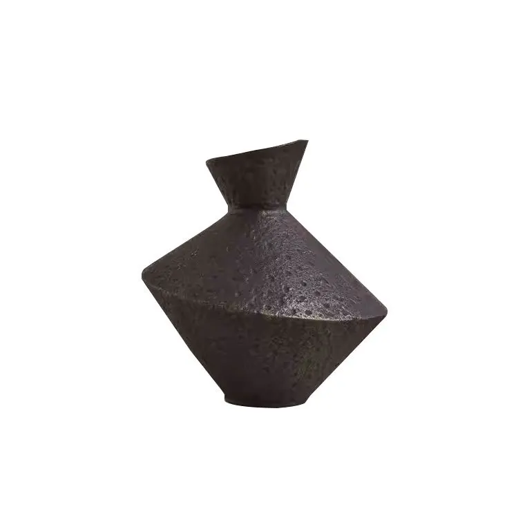 

INS wind irregular design dark vase model room living room study entrance