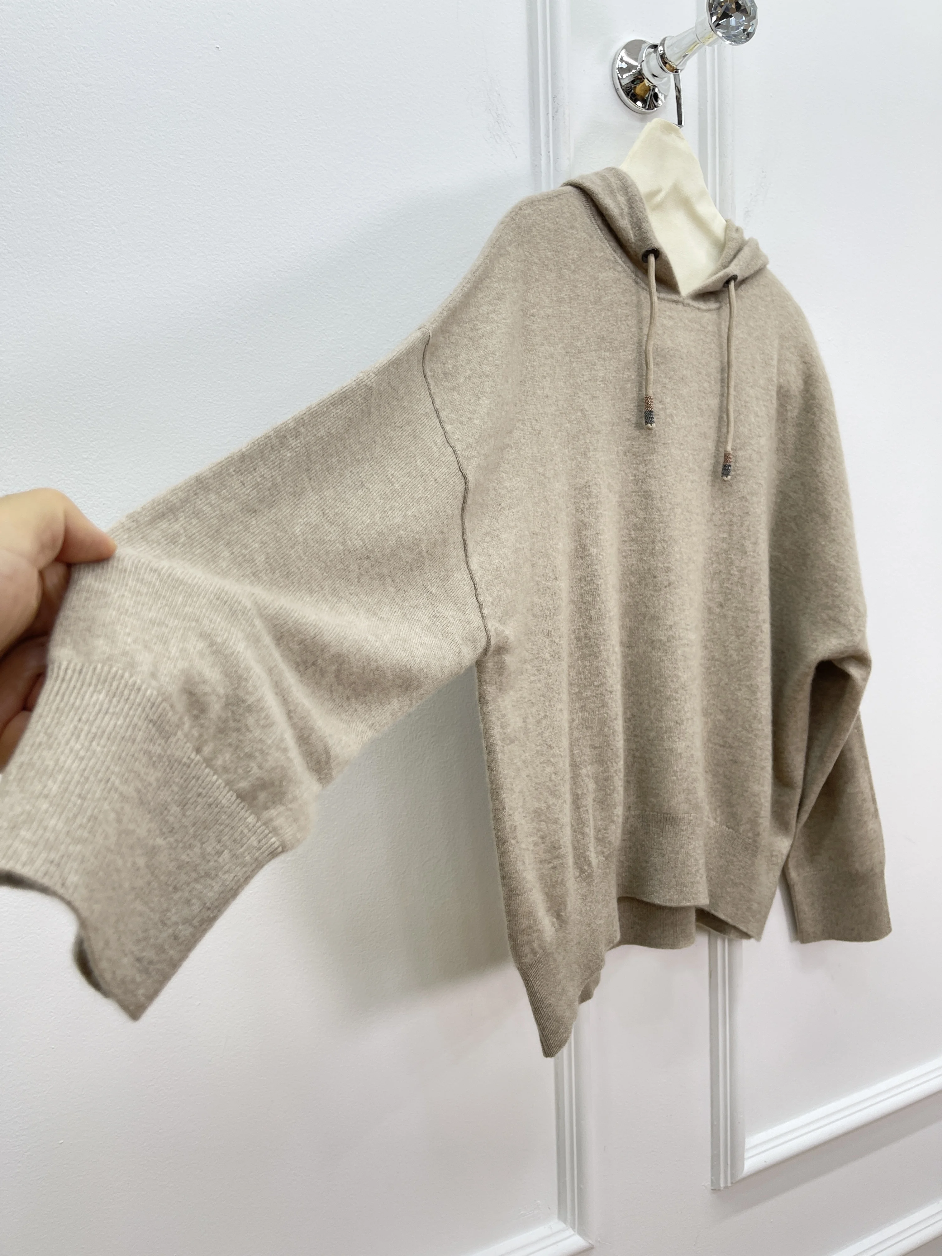 2025 가을 겨울 신상 울 니트 패션 정장 여성 후드 스웨터 + 캐주얼 팬츠 기품 있는 레트로 다용도