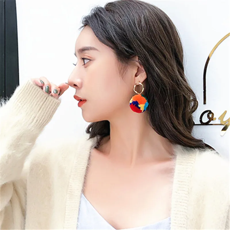 Korean Big Hairball Earring Winter Temperament Color Hair Ball Retro Earrings Circle Ball Earring Ear Accessories Oorbellen