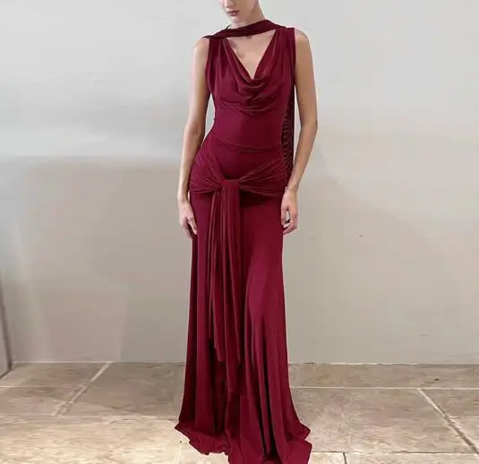 

2025 Winter New Women's Sexy Open Back Mesh Splicing Slimming Strap Dress