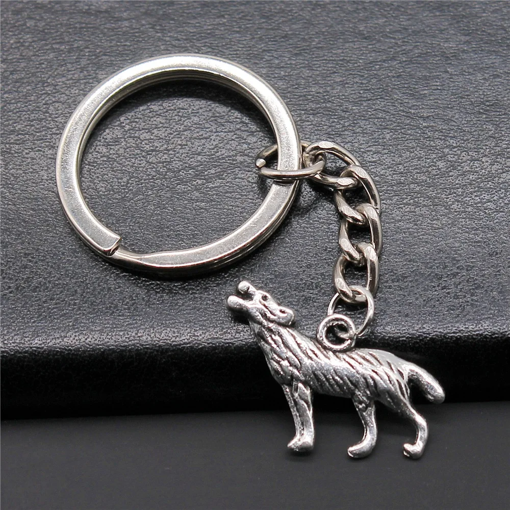 DIY Metal Holder Chain Men Keychain Vintage 2 Colors 26x20mm Howl Wolf Pendant Souvenirs Gift