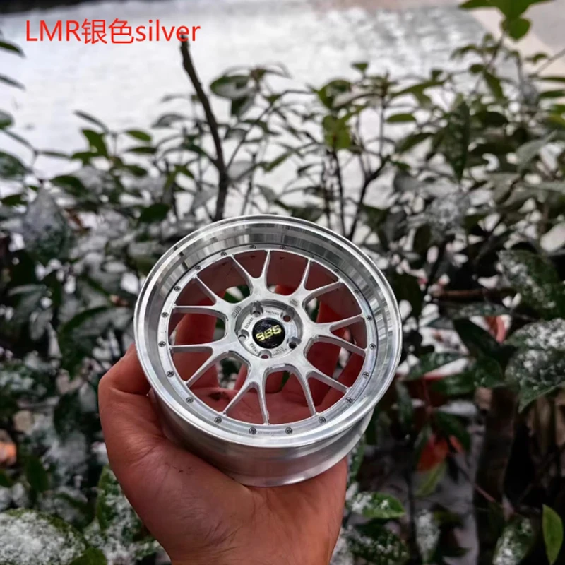Wielmodel Auto Ornamenten STRALEN Metalen Wiel RID Aluminium Simulatie Smeden Wiel Modificatie Creatief Desktop Speelgoed