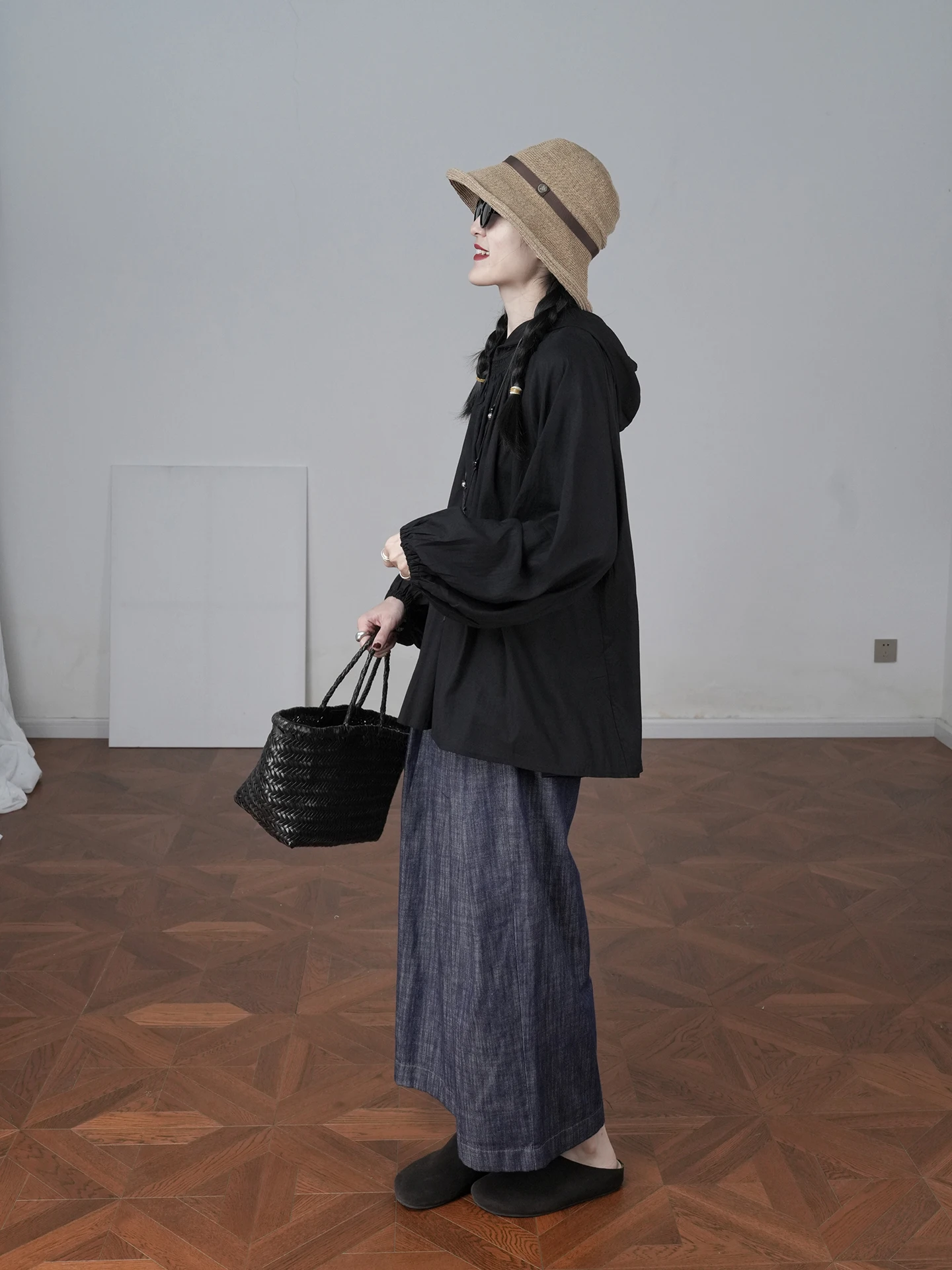 

PAROCETIN Artistic Sle Hooded Long Sve irt Loose Fit Lazy Hanging Slimming Women's Button up irt Modal Fabric