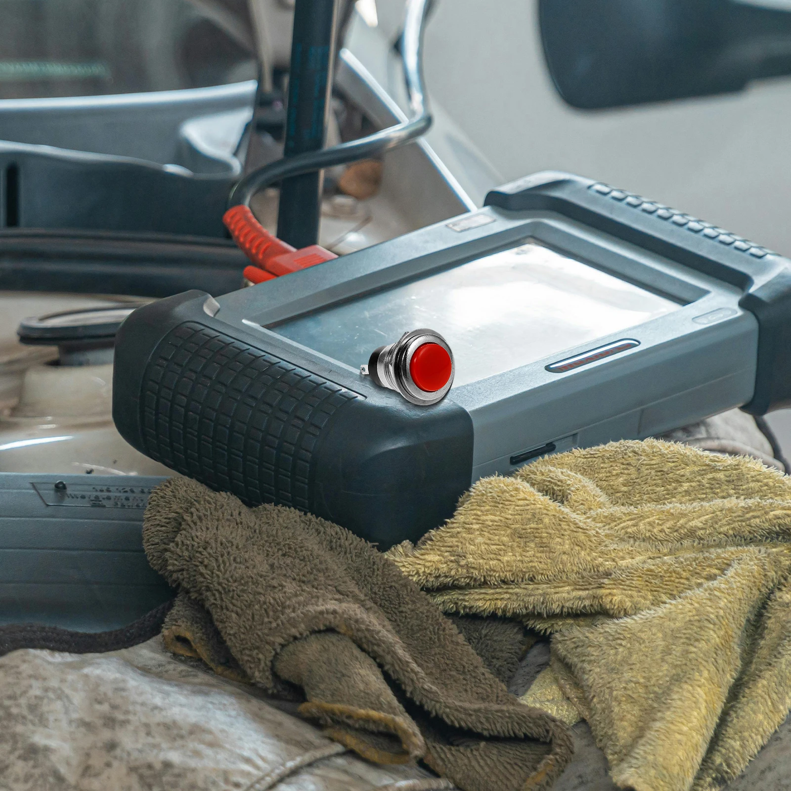 

6pcs Momentary Push Button Switch 2-Pin Self-Resetting Mini Compact Zinc Alloy Electrical Switch For Car Truck Scooter Horn