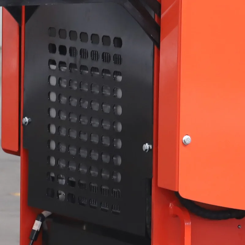 High-efficiency Tracked Skid Steer Loader, Diesel, CE Certified, Small Tracked Loader, Suitable for Indoor Operation.