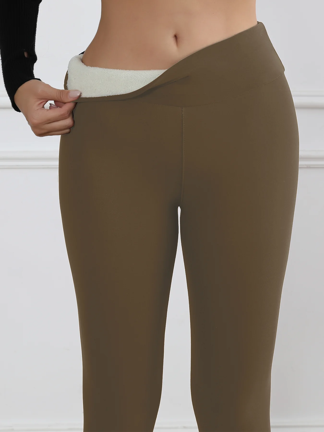 

Solid Color Winter Thickened High-waist Tight Women's Leggings Are Suitable For Sports And Fitness.