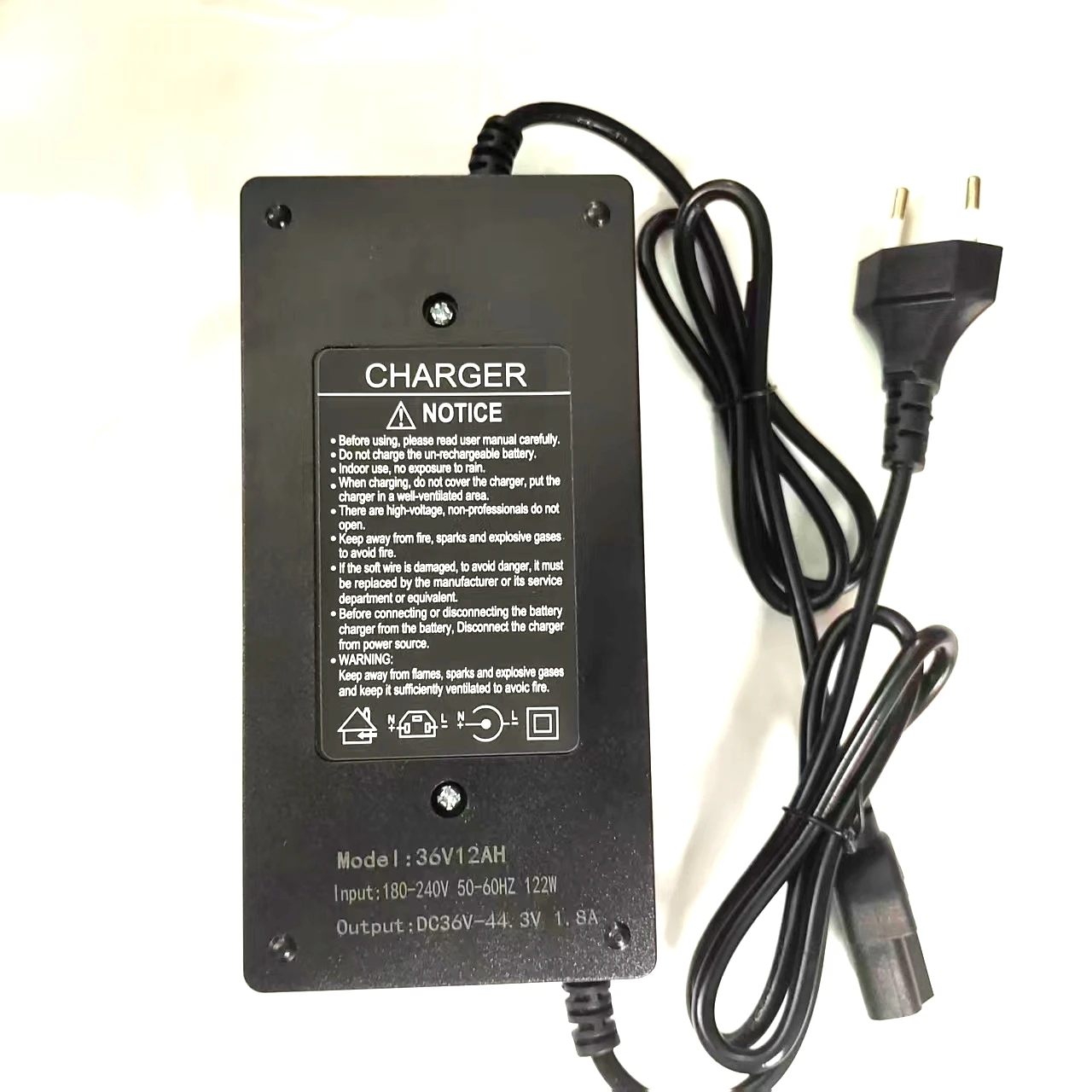 36V Smart Lead Acid Battery Charger AC 220V DC36V-44.3V 1.8A For AGM Gel Dry Wet Accumulator 8AH 10AH 12AH
