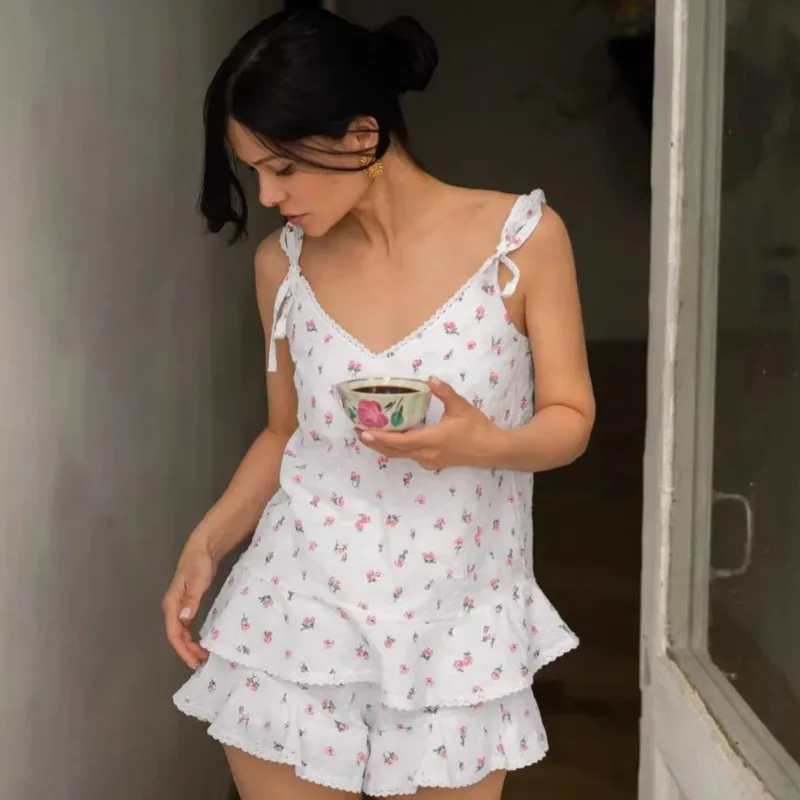 

2026 New Spring Summer Women's Lounge Wear Set Convex Jacquard Lace Shorts Suspenders Perfect Relaxation Style Floral L Size