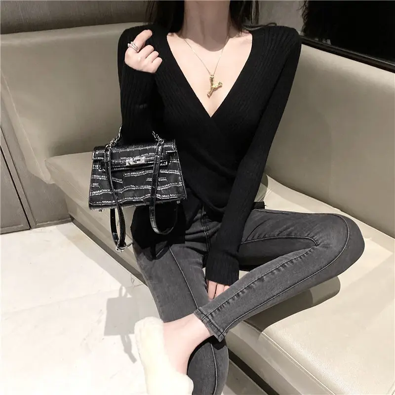 V Neck Women Sweaters Tops Striped Knitted Kawaii Cute Crochet Harajuku Pullover Ladies Sweater High Quality Clothes 2024 Trend