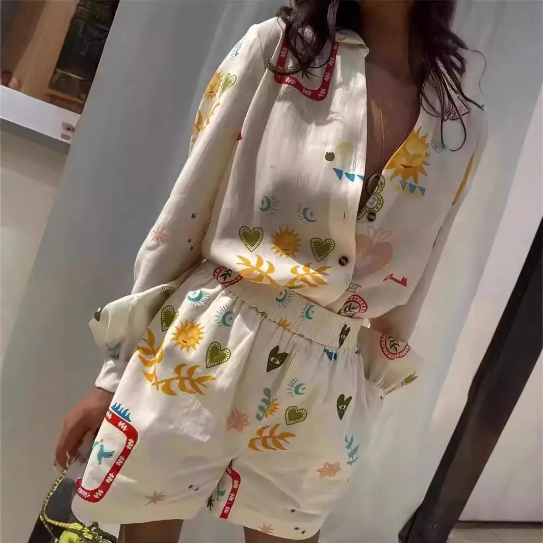 

Женский комплект футболок irt с принтом, модная повседневная одежда для взрослых, летний сезон, европейский сле, без бренда, зарегистрированная футболка...