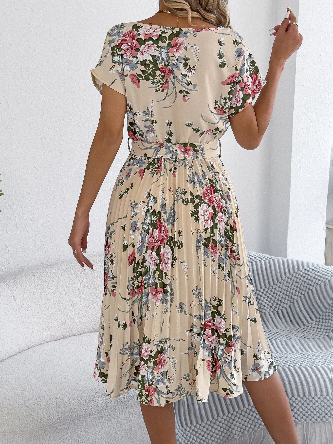 Retro Floral Pattern Printed Dress 2026 Women's Elegant Spring Summer Round Neck Lace Up Short Sleeve Pleated Maxi Dresses
