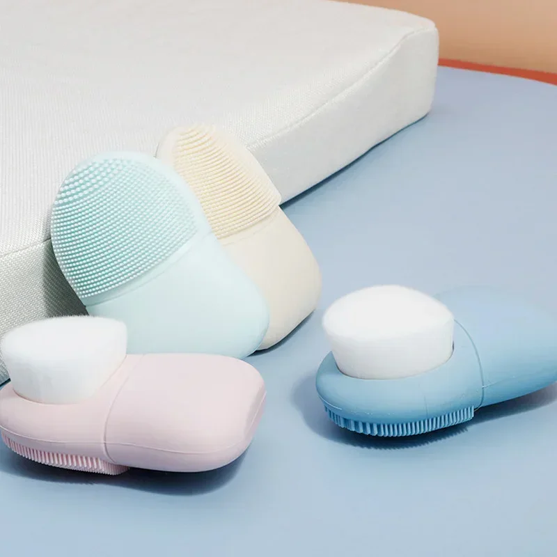 Handmatige gezichtsreiniger tweekoppige gezichtswasborstel siliconen schoonheidstool voor poriën mee-eter make-up